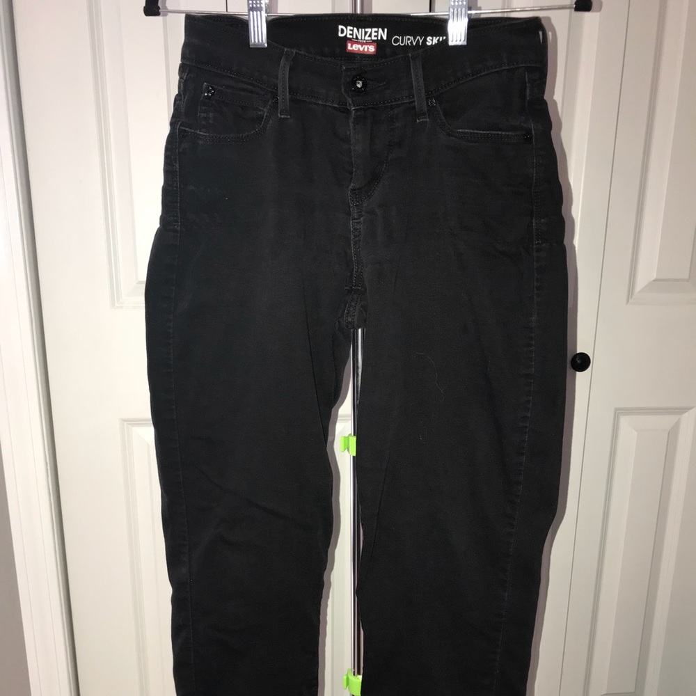 Black jean like pants